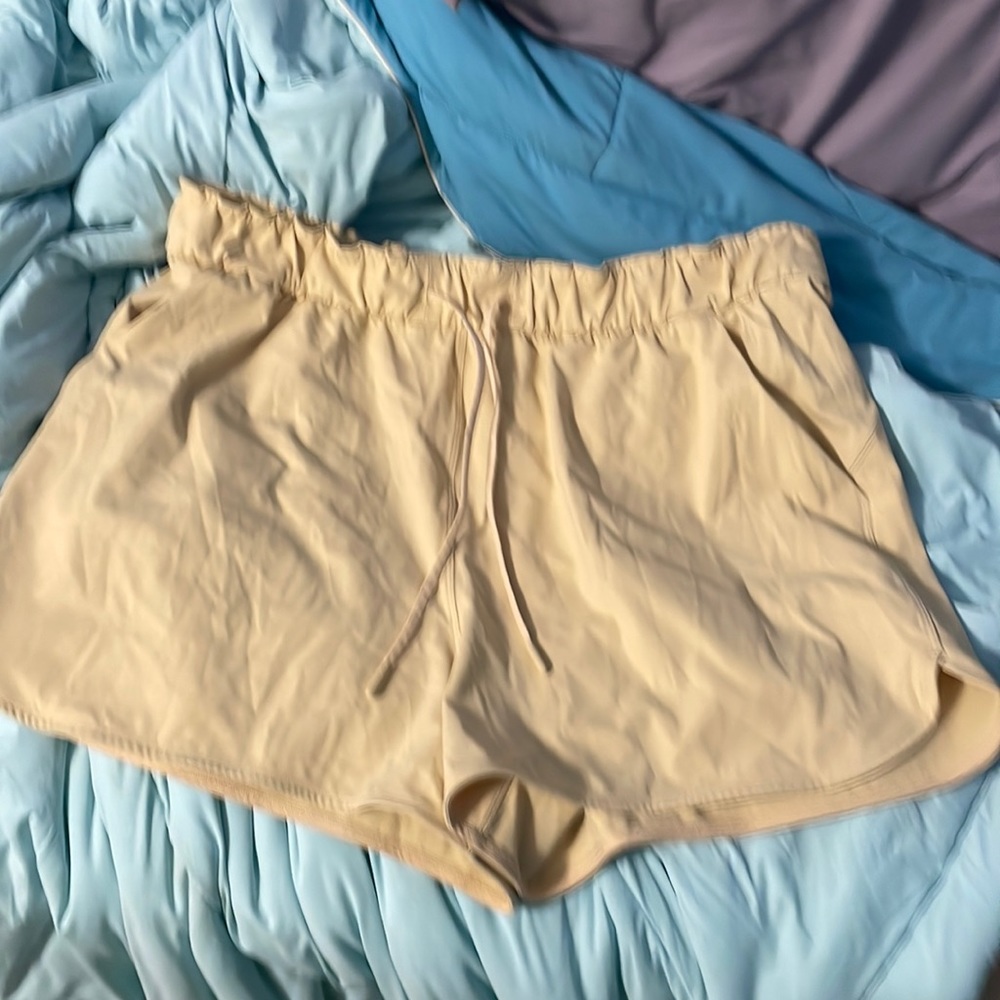 Stretch High-Rise Short 3.5”